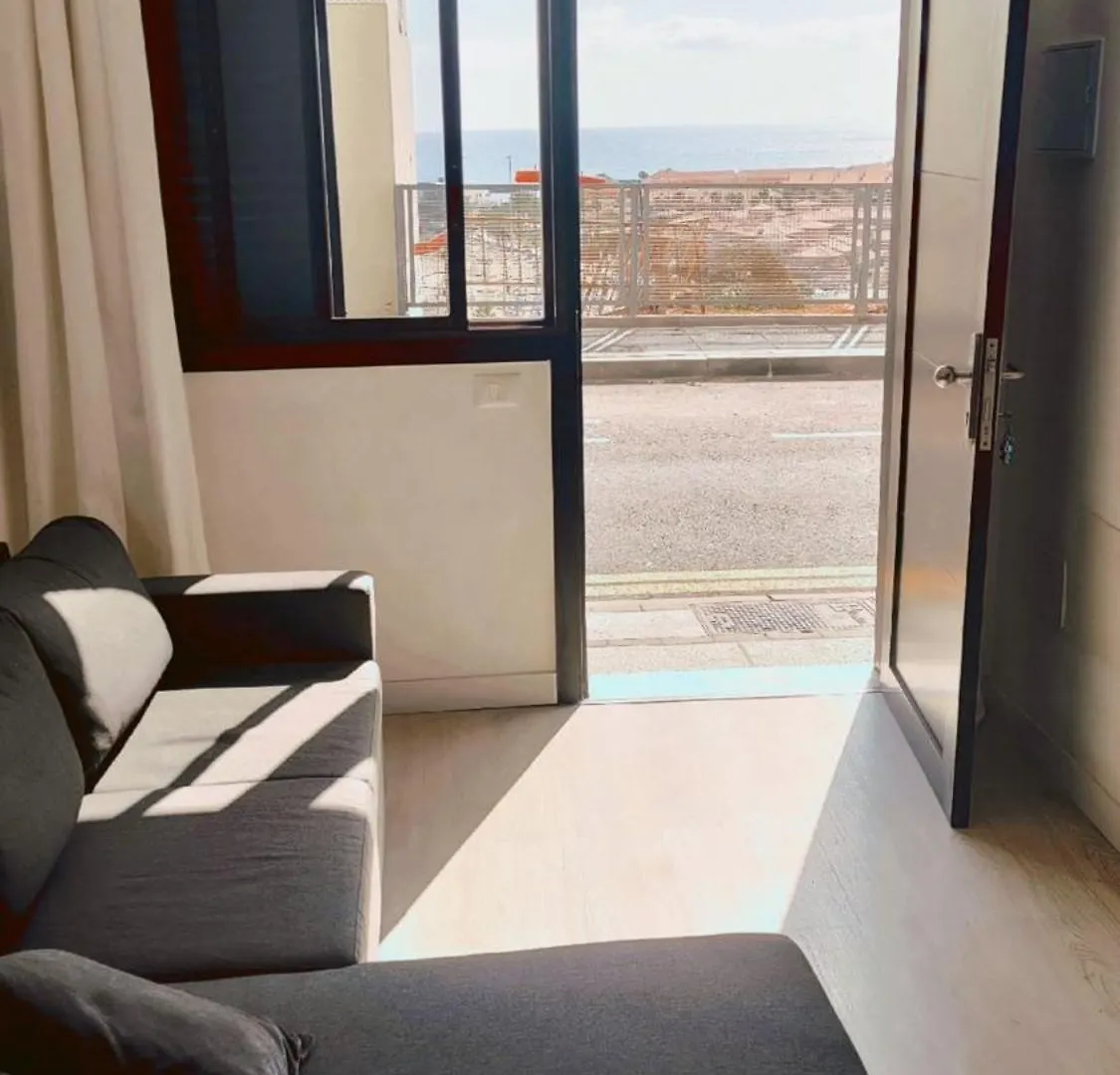 Modern & Comfortable Apartment Los Cristianos - Free Wifi Spain
