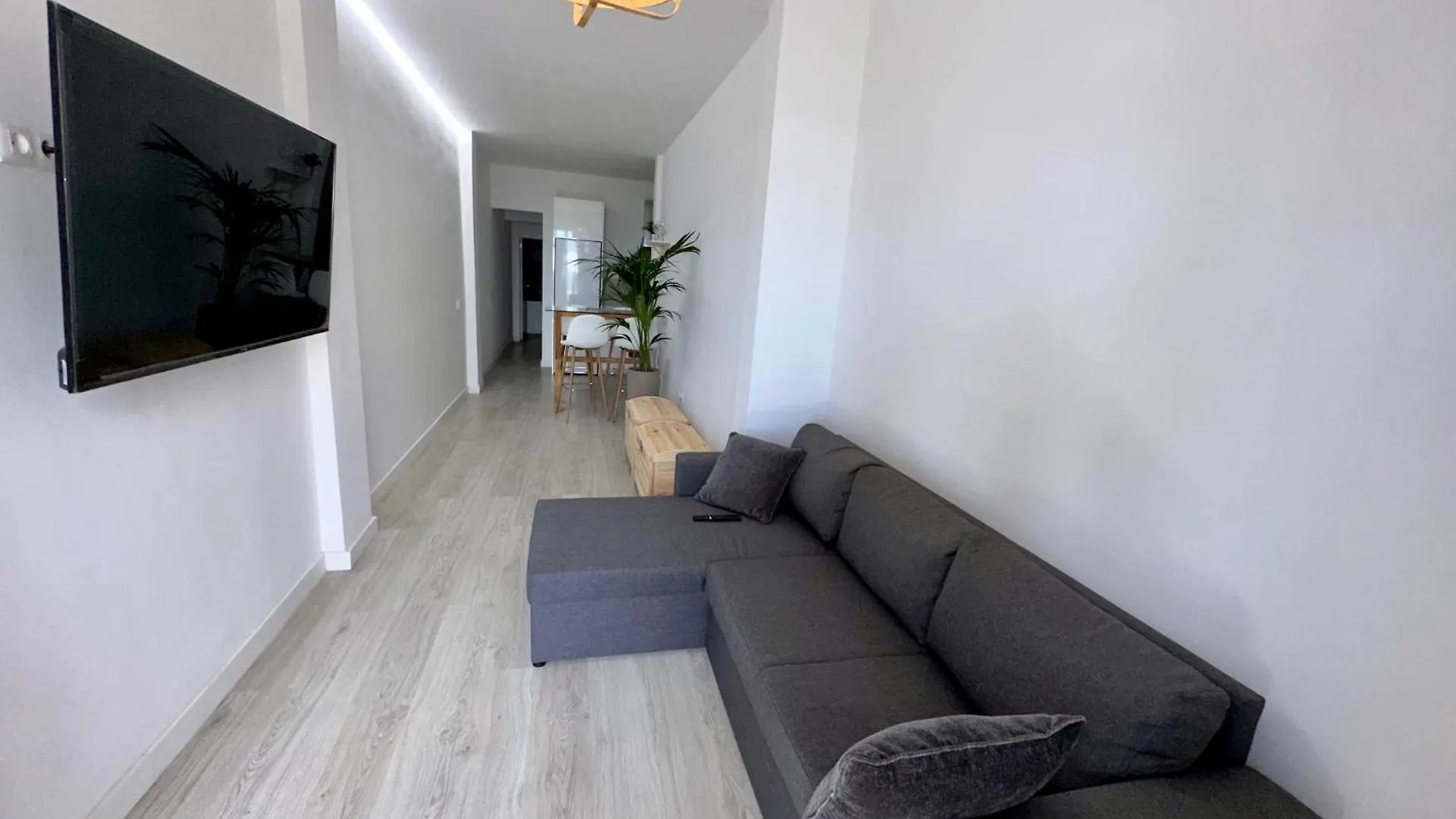 Modern & Comfortable Apartment Los Cristianos - Free Wifi